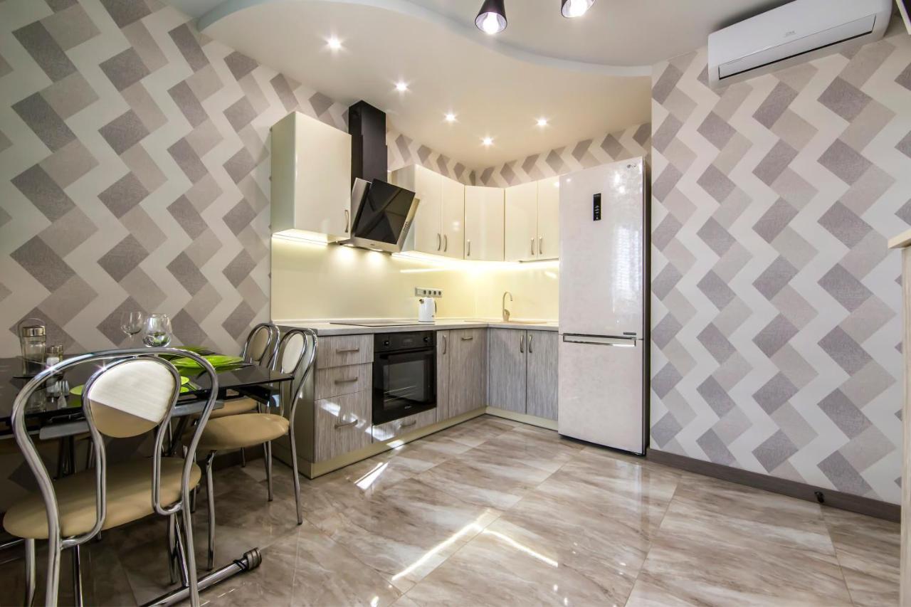 Стильна Квартира В Сучасному Комплексі Метро Нивки Kyiv Exterior foto